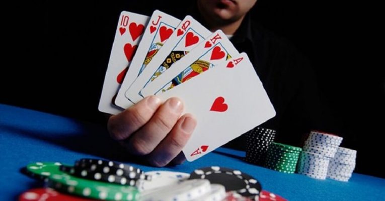 68gamebai reviews Trò chơi bài Xì Tố phổ biến tại Việt Nam là Community card
